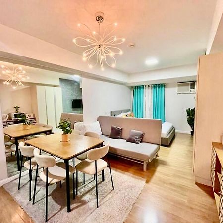 Abreeza Studio Suite 2321 - Pool, Wifi, City View, Washer, Ac, Netflix, Mall Davao Stadt Exterior foto