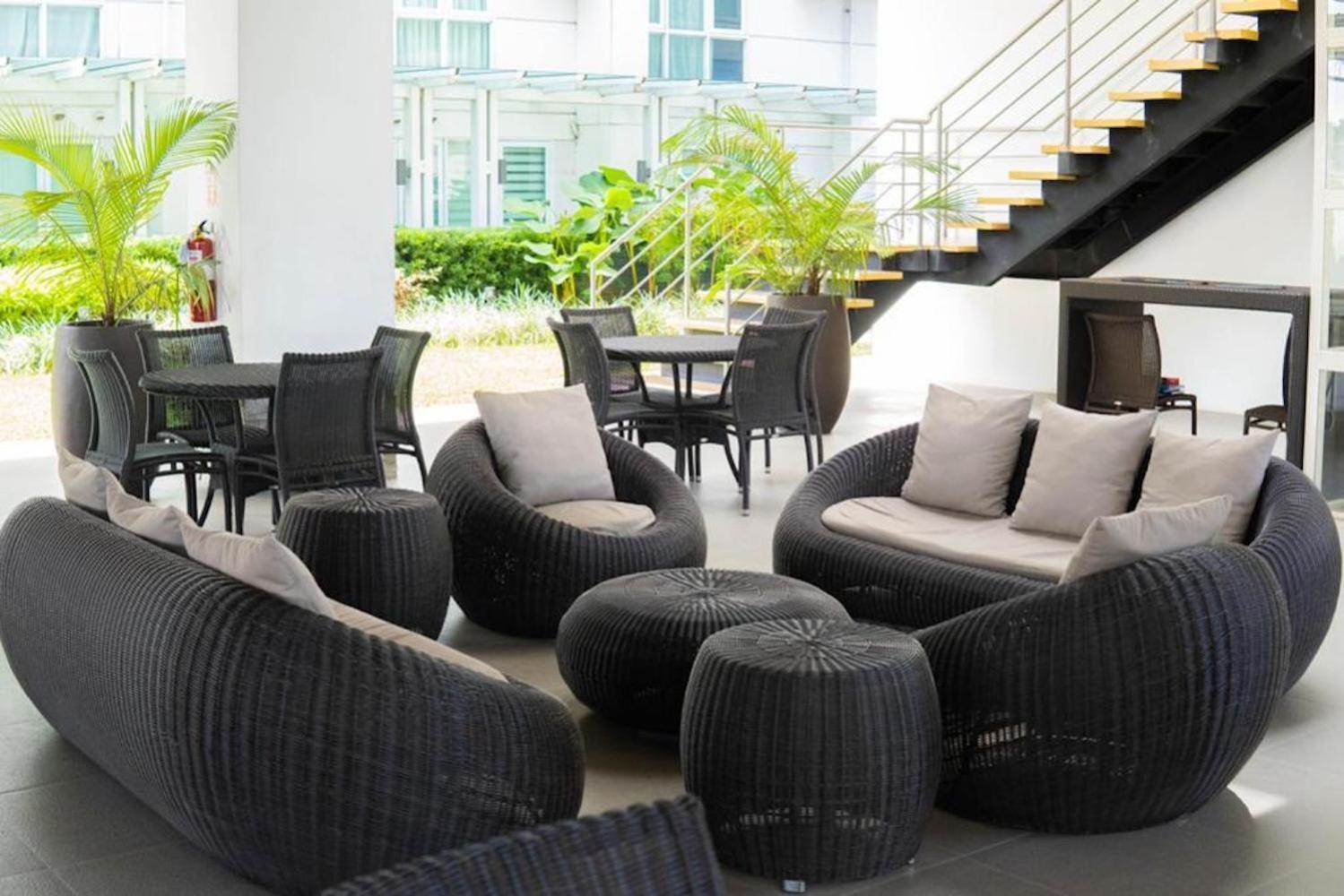 Abreeza Studio Suite 2321 - Pool, Wifi, City View, Washer, Ac, Netflix, Mall Davao Stadt Exterior foto
